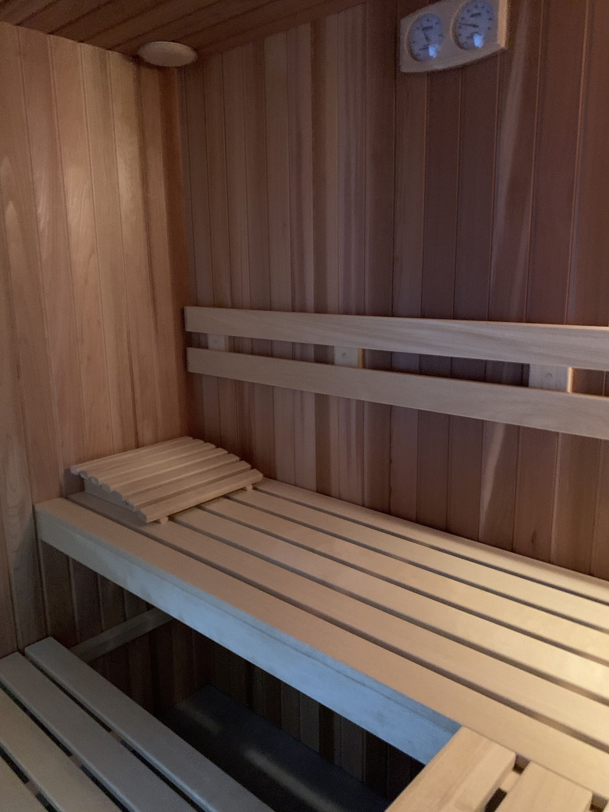 Finská sauna - červený cedr 200x170 cm