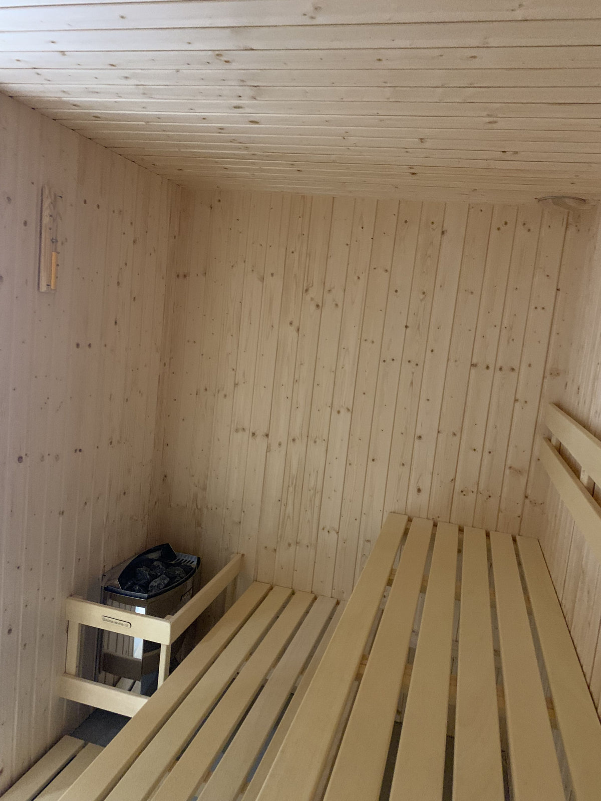 Smrková finská sauna - 230x200 cm