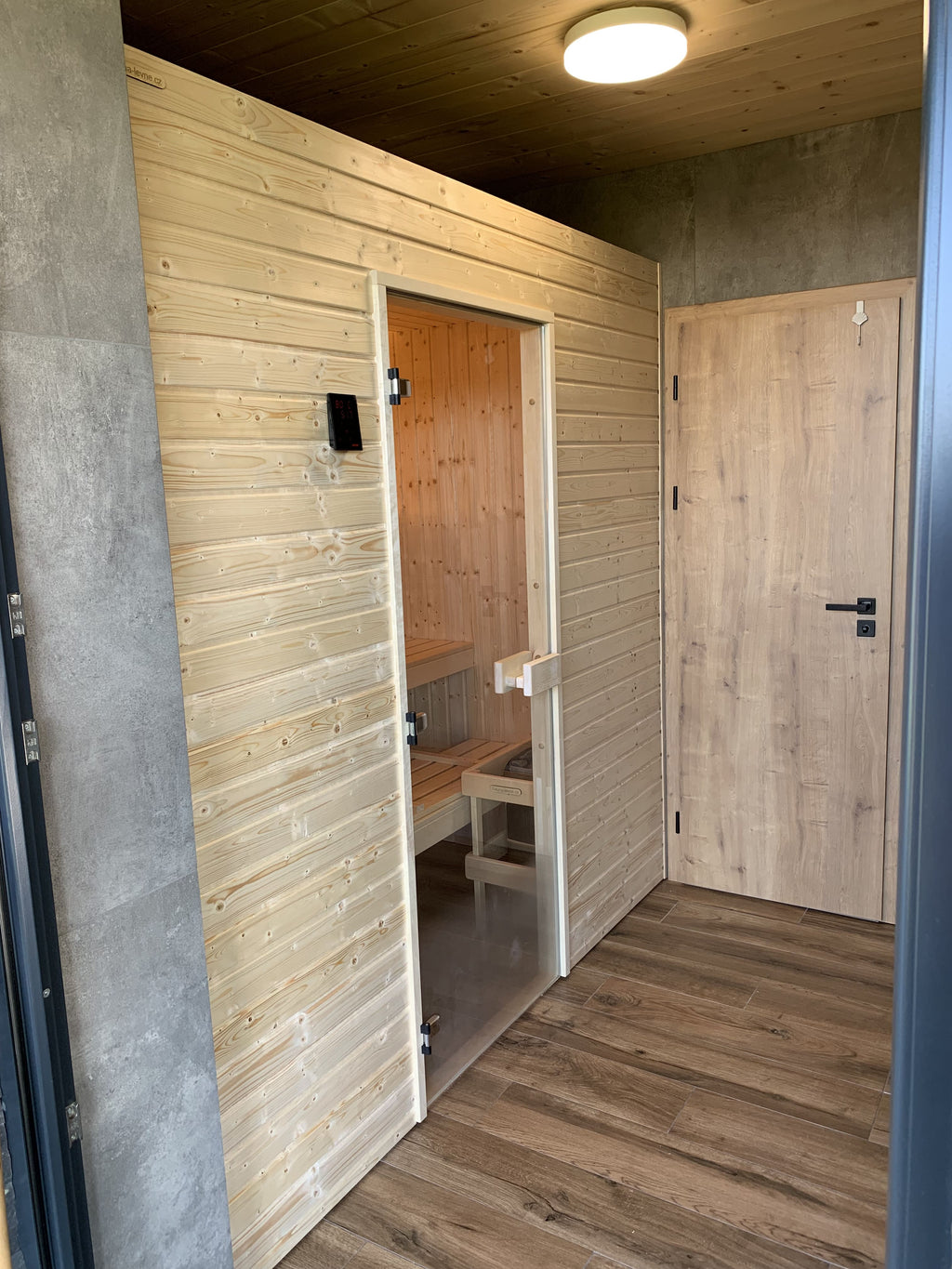 Smrková finská sauna - 200x170 cm