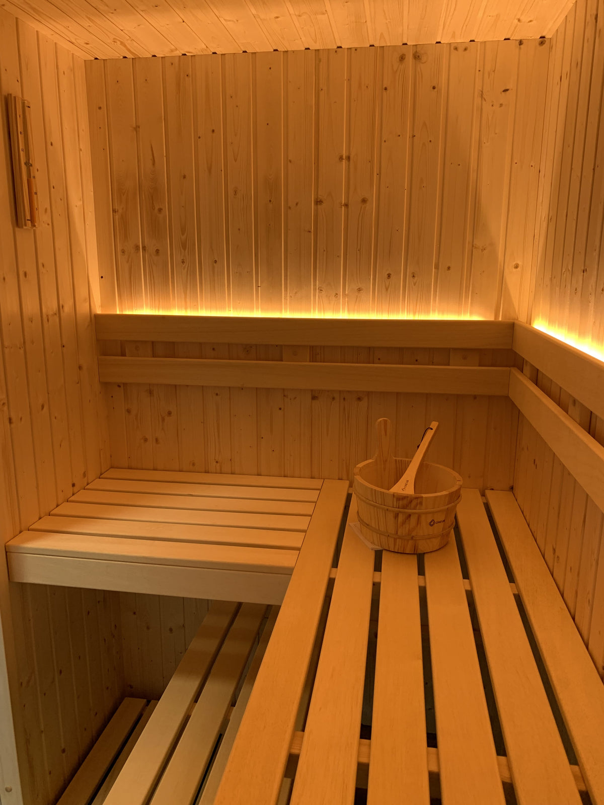 Smrková finská sauna - 200x170 cm