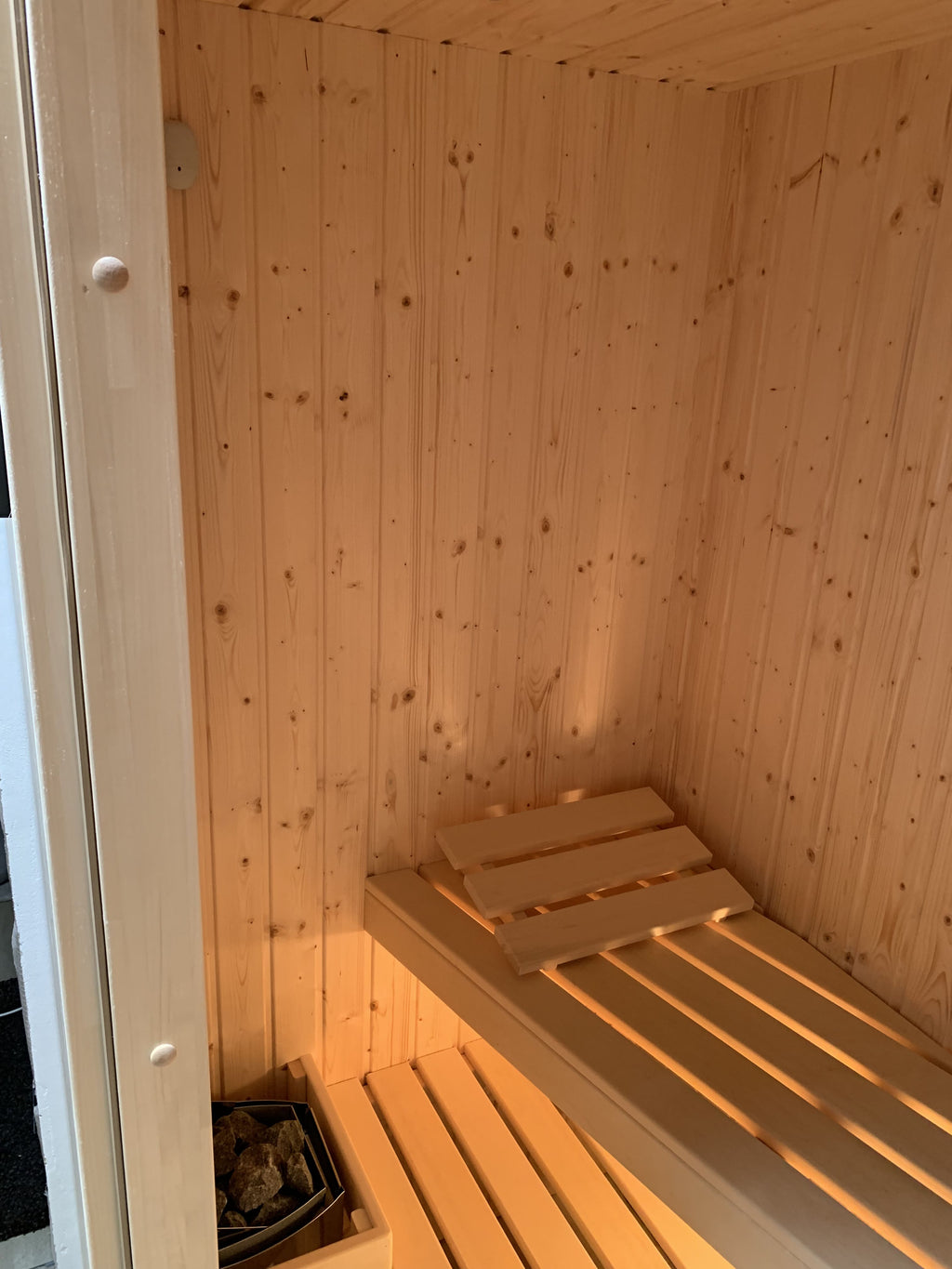 Smrková finská sauna - 120x120 cm